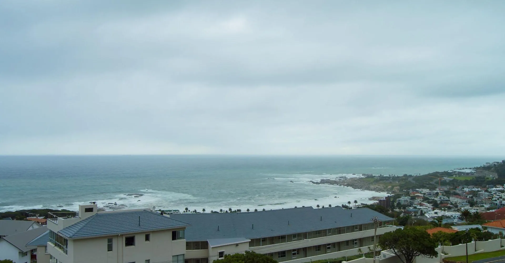 The Crystal Apartments Cape Town Aparthotel