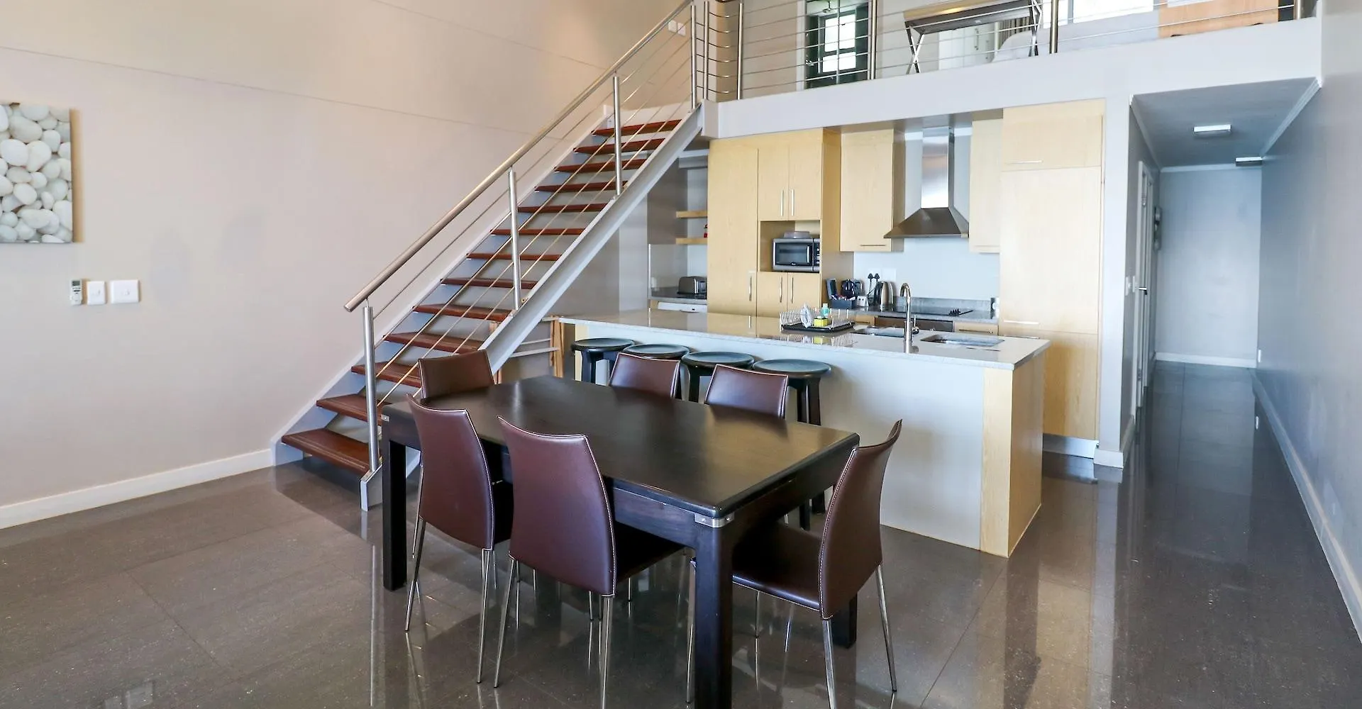 The Crystal Apartments Cape Town Aparthotel