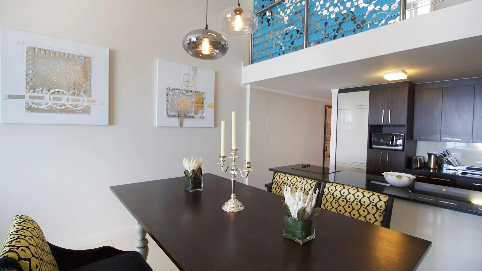 The Crystal Apartments Cape Town Aparthotel