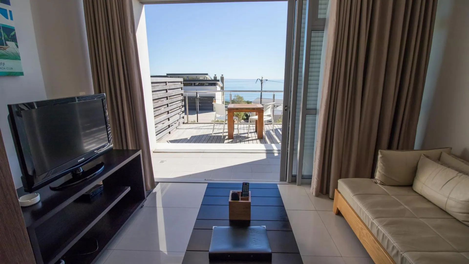 The Crystal Apartments Cape Town 4*,