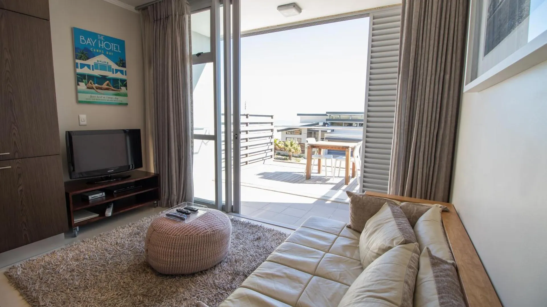 The Crystal Apartments Cape Town Aparthotel