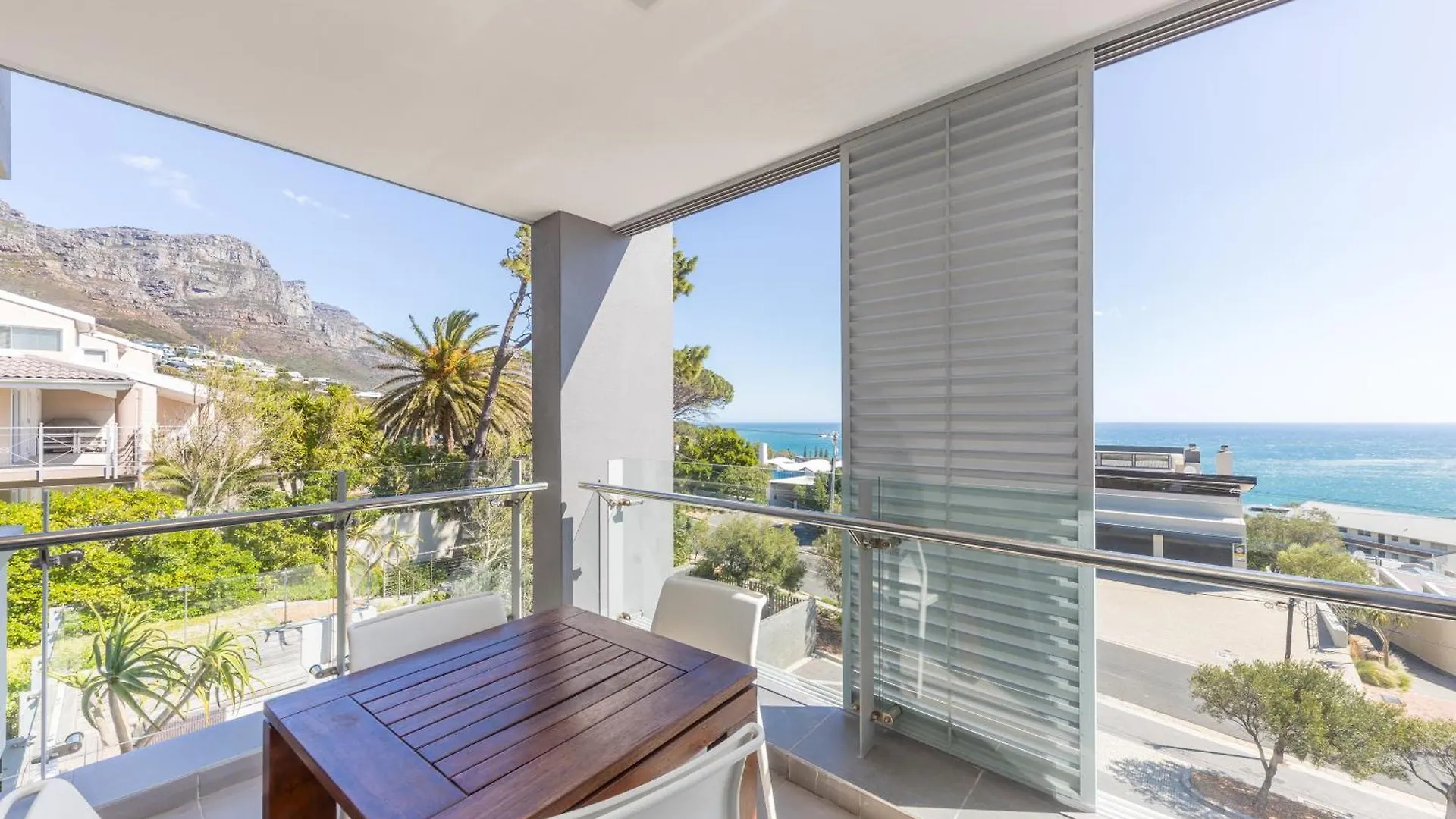 Aparthotel The Crystal Apartments Cape Town